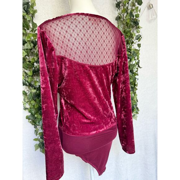 Altar'd State Maroon Sheer Back Long Sleeve Velour Bodysuit Blouse Large - Picture 3 of 10